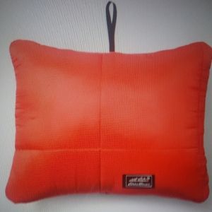Eddie Bauer packable throw